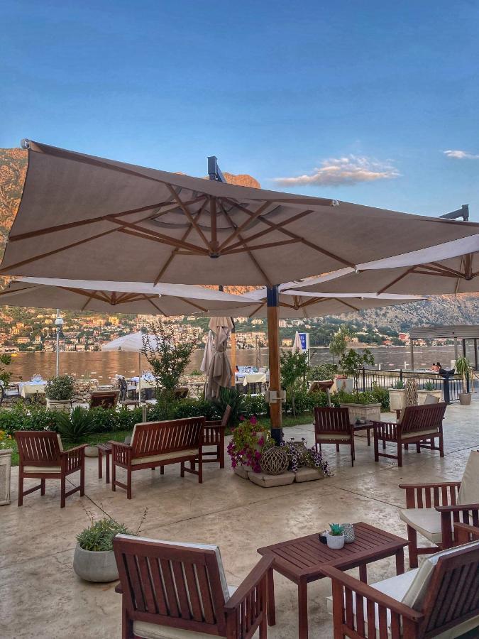 Montebay Perla Hotel Prcanj Exterior photo